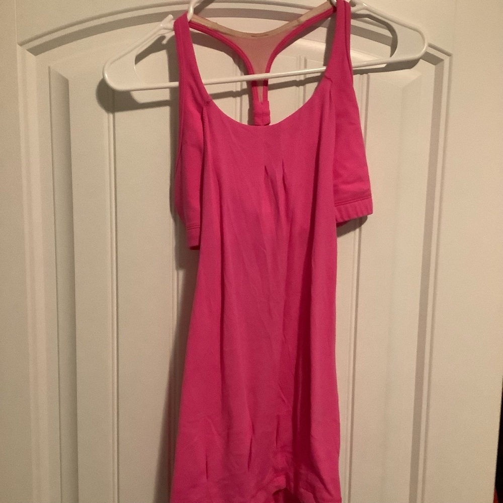 Lululemon pink tank top